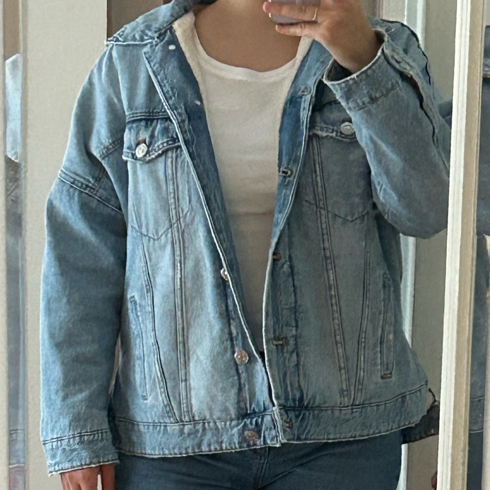 Zara denim sherpa-lined jacket